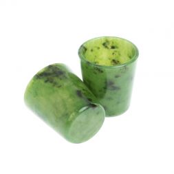 Набор стопок 2 шт из нефрита 4х4х4,5 см 30 мл