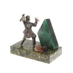 Бронзовая статуэтка &amp;quot;Данила мастер&amp;quot; камень змеевик малахит
