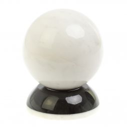 Шар "Антистресс" из белого мрамора и черного змеевика 9,5 см
