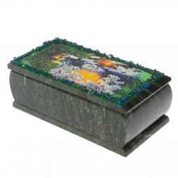 Шкатулка &amp;quot;Хозяйка медной горы. Зима&amp;quot; из змеевика 18х9х8 см