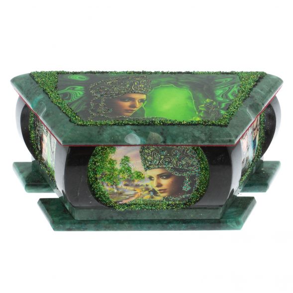 Шкатулка с рисунком &amp;quot;Хозяйка медной горы&amp;quot; 20х10х8 см змеевик 129049