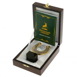 Подкова сувенирная "На счастье" камень нефрит в подарочной коробке Златоуст