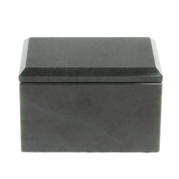 Шкатулка из нефрита 9х6х6 см 126965