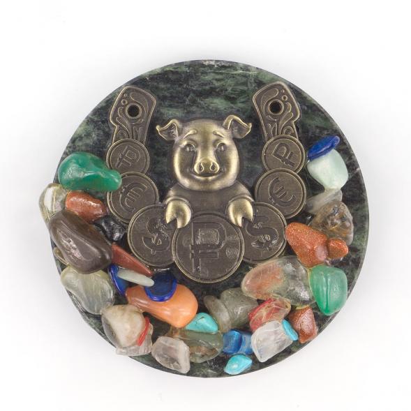 Магнит &amp;quot;Денежная свинка&amp;quot; 57х57 мм змеевик металл самоцветы 50 гр. 119353