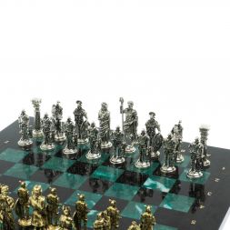Шахматы подарочные "Галлы и Римляне" 36х36 см из змеевика
