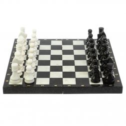 Шахматы из мрамора и гранита 3 в 1: шахматы, шашки, нарды