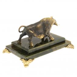 Бронзовая статуэтка "Бык" на подставке из камня нефрит цвет патина