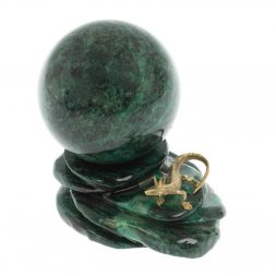 Композиция с ящерицей из шабровского змеевика 9х6х8,5 см