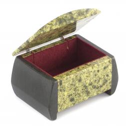 Шкатулка &amp;quot;Персона&amp;quot; из змеевика 9х6,5х5 см