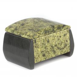 Шкатулка &amp;quot;Персона&amp;quot; из змеевика 9х6,5х5 см