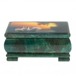 Шкатулка &amp;quot;Лебеди&amp;quot; из змеевика 16х8х7,5 см