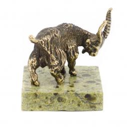 Статуэтка из бронзы и змеевика "Горная коза"