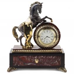 Часы со шкатулкой "Вздыбленный конь" бронза камень креноид