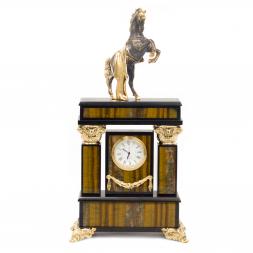 Часы &amp;quot;Конь с попоной&amp;quot; тигровый глаз