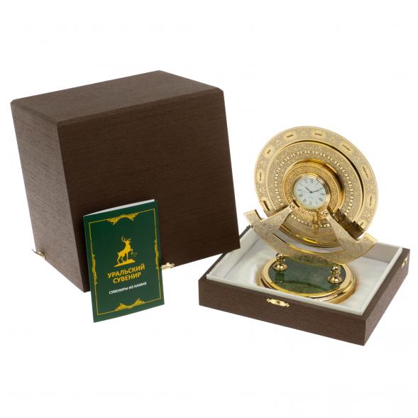 Часы «Вечный календарь» из нефрита, Златоуст