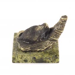 Сувенир &amp;quot;Крыса на венике&amp;quot; бронза змеевик