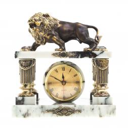 Каменные часы с бронзой &amp;quot;Лев на охоте&amp;quot; камень мрамор