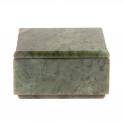 Шкатулка из нефрита 7,5х5,5х4 см