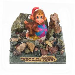 Сувенир &amp;quot;Обезьянка с мячом №3&amp;quot; змеевик