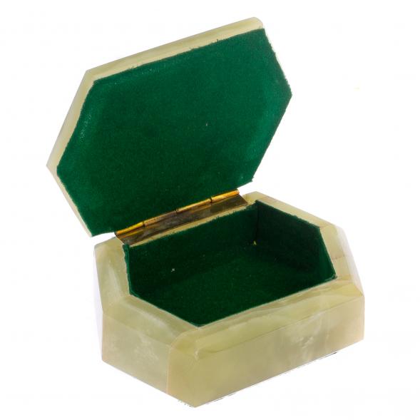 Шкатулка шестиугольная из зеленого оникса 12,5х9х4,5 см (3,5х5) 125628