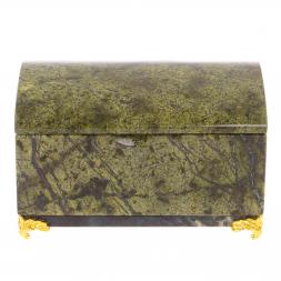 Шкатулка "Сундук" средний из змеевика на ножках 12х8х7 см