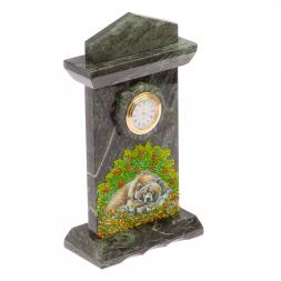 Часы &amp;quot;Медведь&amp;quot; змеевик бронза