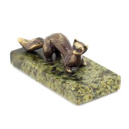 Статуэтка из бронзы на подставке из змеевика &amp;quot;Соболь&amp;quot;