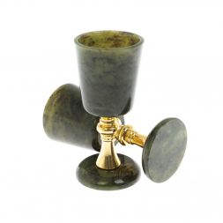 Набор из двух рюмок из нефрита 4х4х8,5 см 30 мл