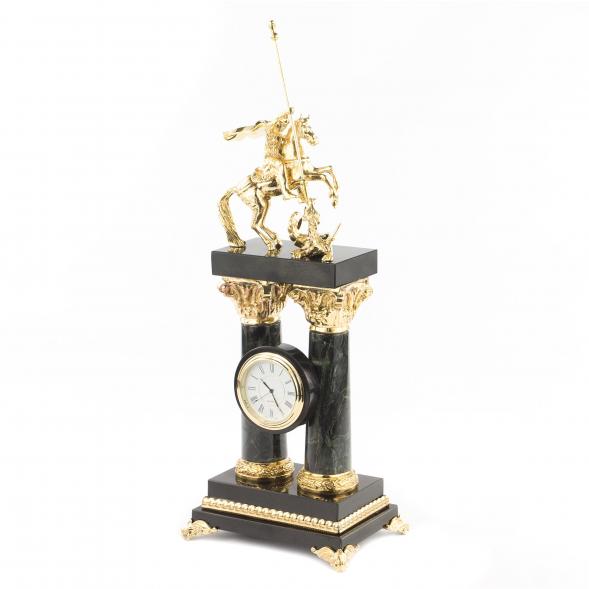 Интерьерные часы &amp;quot;Святой Георгий&amp;quot; на столбах  камень офиокальцит бронза 119546