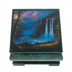 Шкатулка &amp;quot;Водопад&amp;quot; из змеевика 13х13х8 см