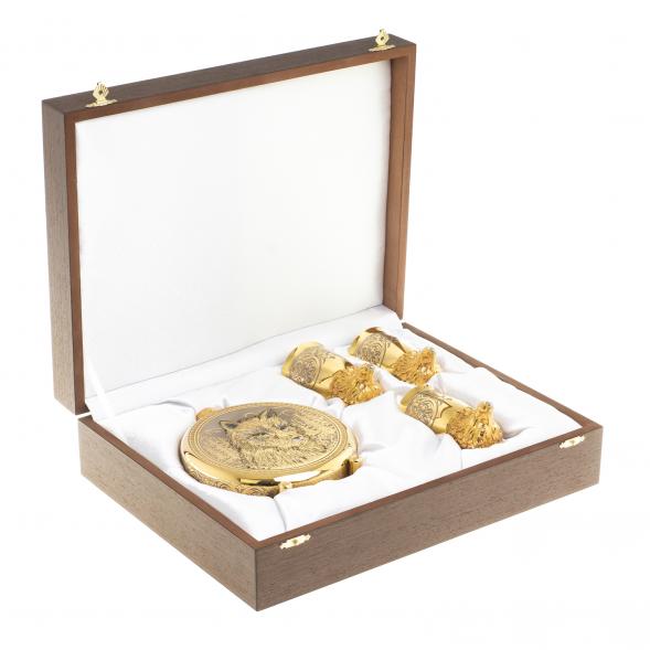 Подарочный набор &amp;quot;Волк&amp;quot; фляжка и 3 стопки перевертыша Златоуст 123674