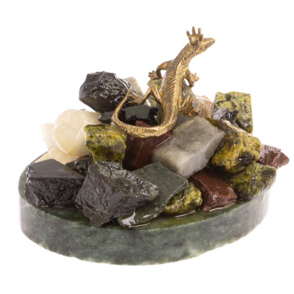 Сувенир &amp;quot;Ящерица на горке&amp;quot; из камня и бронзы 116917