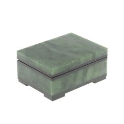 Шкатулка из нефрита 10х7,5х5 см