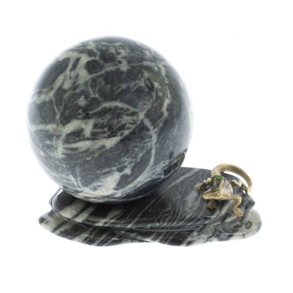 Композиция &amp;quot;Ящерица на скале&amp;quot; с шаром 6 см из магнезита 129099