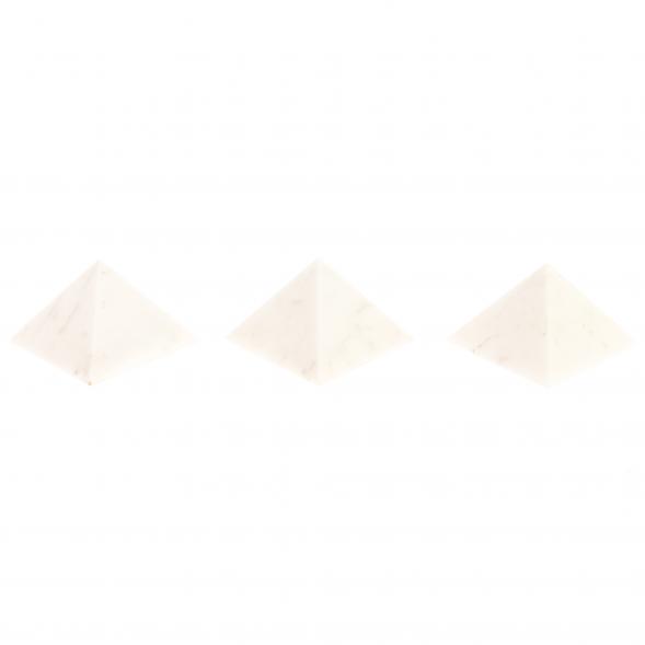 Пирамида из белого мрамора 6,5х6,5х5,3 см 126403