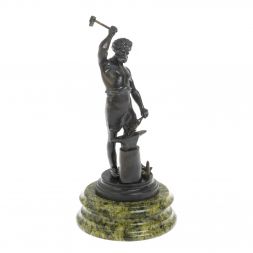 Статуэтка из бронзы "Кузнец" змеевик