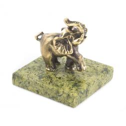 Статуэтка из бронзы и змеевика &amp;quot;Слон идет&amp;quot;