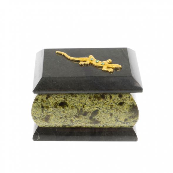 Шкатулка &amp;quot;Ящерица в стразах&amp;quot; из змеевика 7,5х5,5х5,5 см 129998