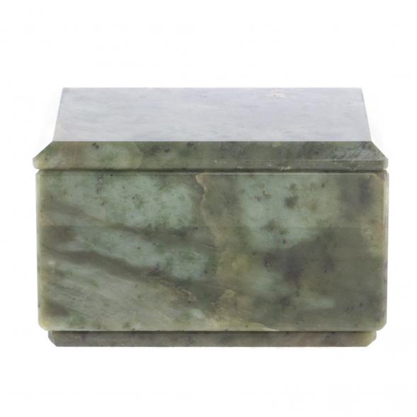 Шкатулка из нефрита 8х5,5х5 см 124540