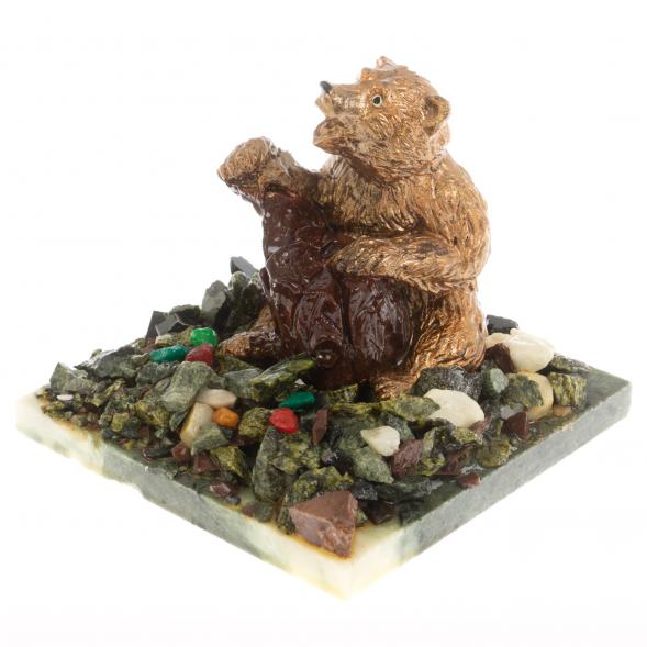 Сувенир &amp;quot;Медведь, играющий на пне&amp;quot; змеевик 116524