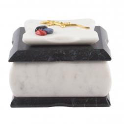 Шкатулка из белого мрамора "Оригинал" 10х8х7,5 см