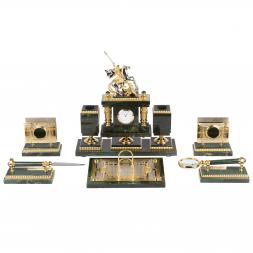 Настольный набор из нефрита &amp;quot;Георгий Победоносец&amp;quot;