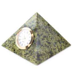 Настольные часы &amp;quot;Пирамида&amp;quot; из камня змеевик 10х10х8 см