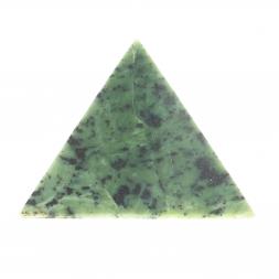 Пирамида из нефрита 6х6х4,5 см