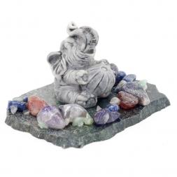 Сувенир из мрамолита &amp;quot;Слоник с мячом&amp;quot;