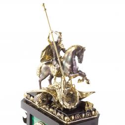 Каминные часы "Георгий Победоносец" из малахита и бронзы в кейсе