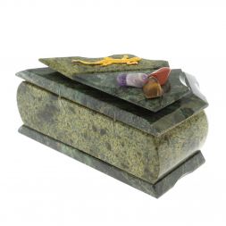 Шкатулка из змеевика с ящерицей 14х9х7,5 см